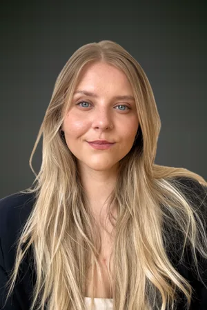 Nina Bobek